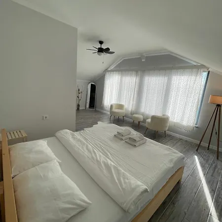 Akca Villa Masukiye