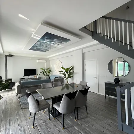 ヴィラ Akca Masukiye